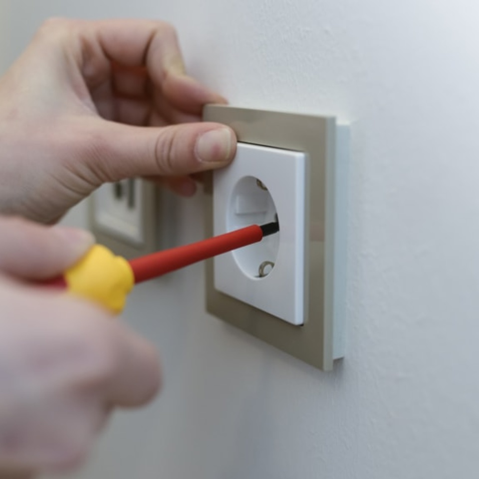 Elektro­installation bei P&N Elektromeister OHG in Mühlheim am Main