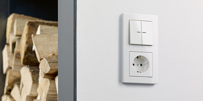 JUNG KNX Taster F 10 bei P&N Elektromeister OHG in Mühlheim am Main